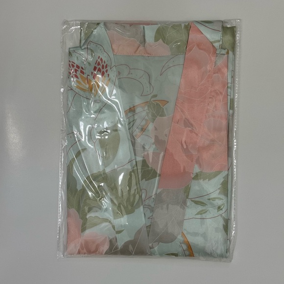 Bridal Party Bridesmaid Satin Robe Light Blue - Picture 8 of 8